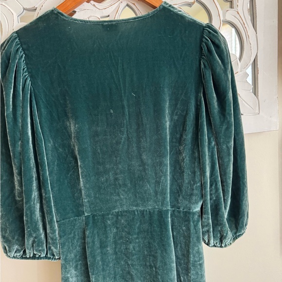 Aritzia Wilfred Lyric Velvet Dress Size Small Forest Green Holidays - Picture 10 of 13